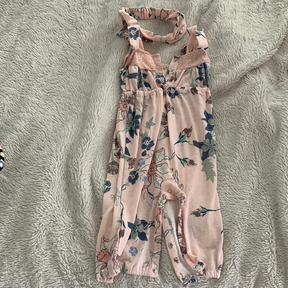 Jessica Simpson Pink Baby Jumper.
